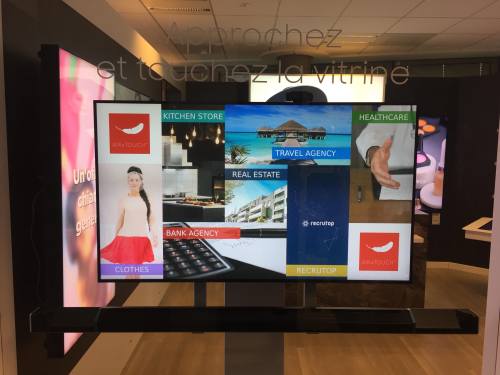 vitrine connectée.jpg